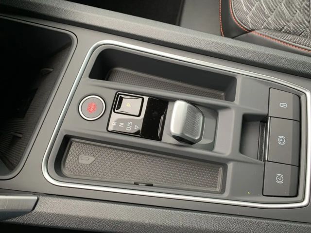 Seat Leon 1.5 eTSI DSG FR-lijn