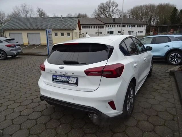 Ford Focus EcoBoost ST Line