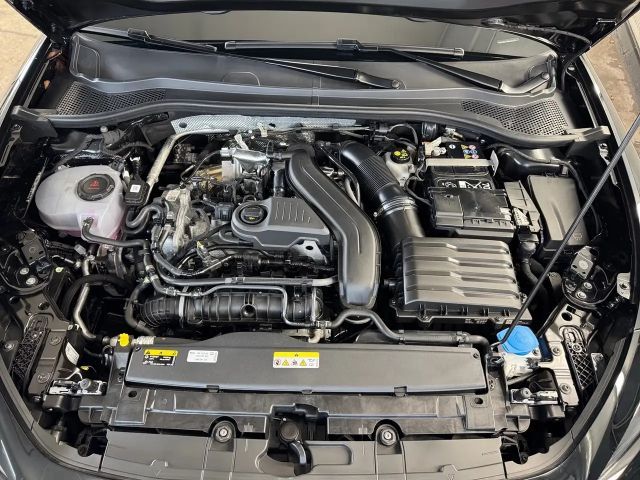 Cupra Leon 1.5 eTSI - Facelift, Navi, LED, ACC