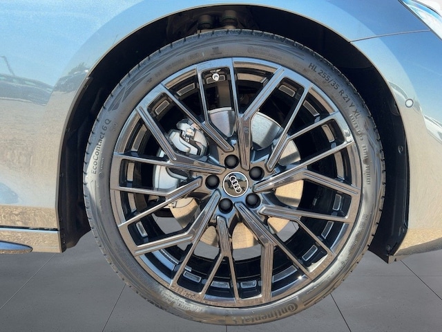 Audi A6 Avant Quattro S-Tronic