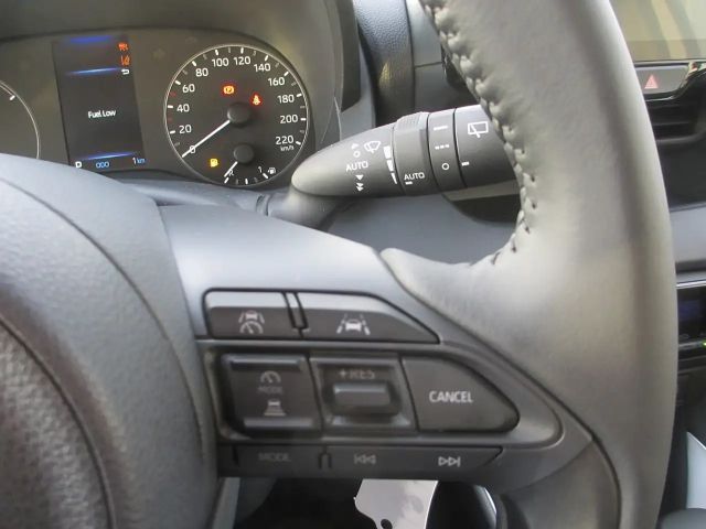 Mazda 2 Mazda2 Hybrid Centre Line