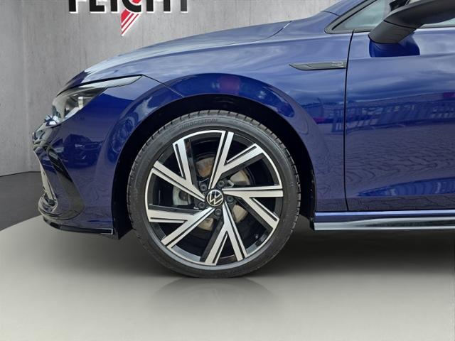 Volkswagen Golf 1.5 eTSI Golf VIII R-Line Variant