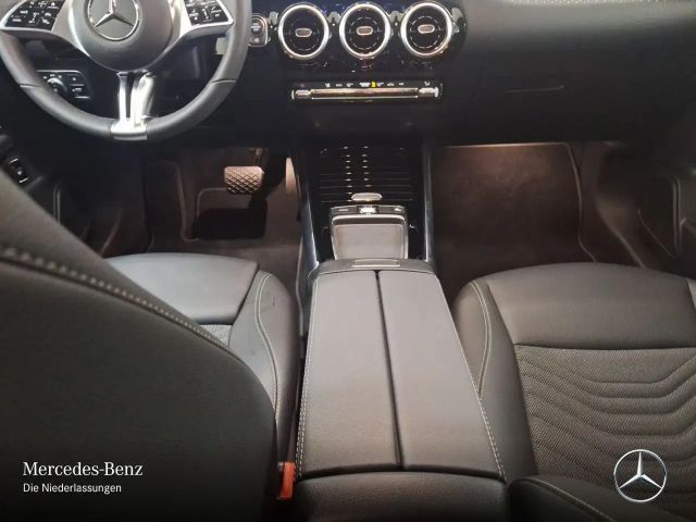 Mercedes-Benz GLA 180 Progressive