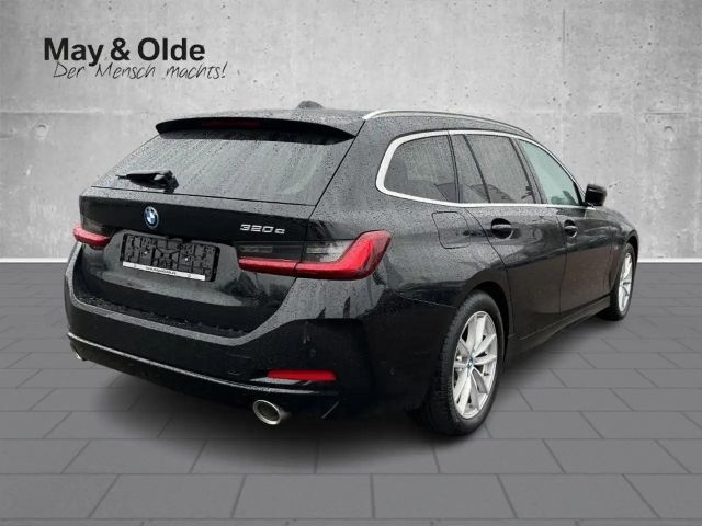 BMW 320 320e Touring