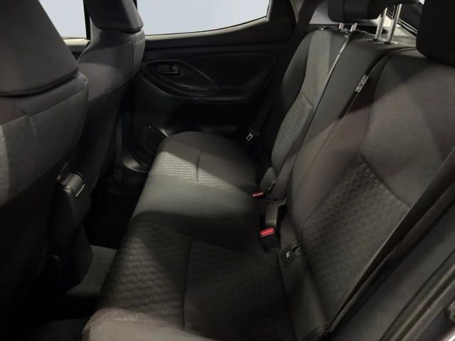 Toyota Yaris Hatchback Hybride Team D