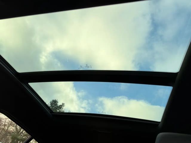 BMW 118 118d M-Sport Sedan