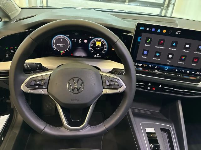 Volkswagen Golf Business DSG Variant