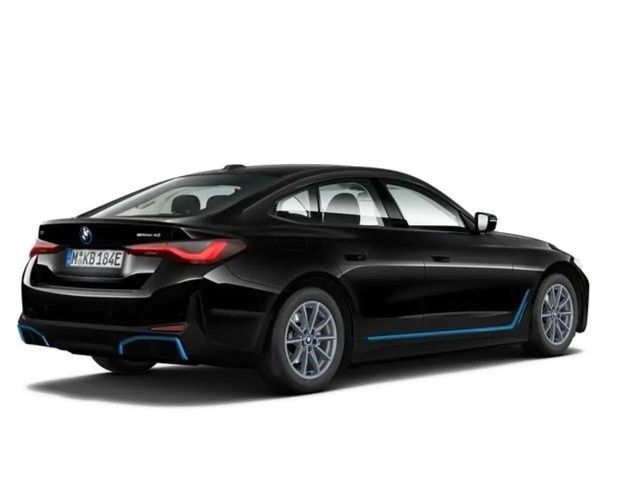 BMW i4 Coupé Gran Coupé Sedan eDrive40