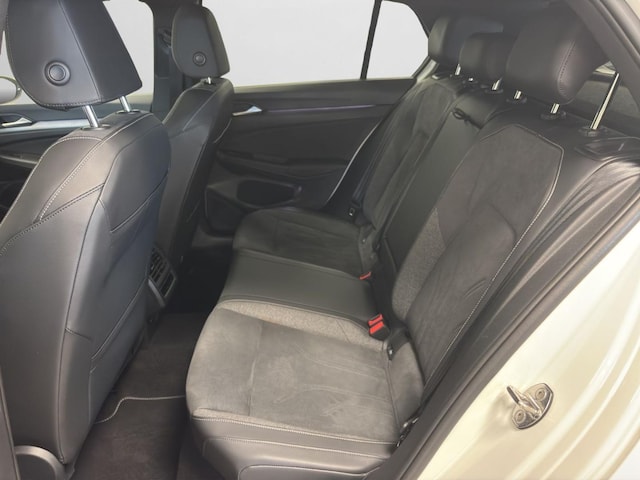 Volkswagen Golf 1.5 eTSI DSG Golf VIII Style