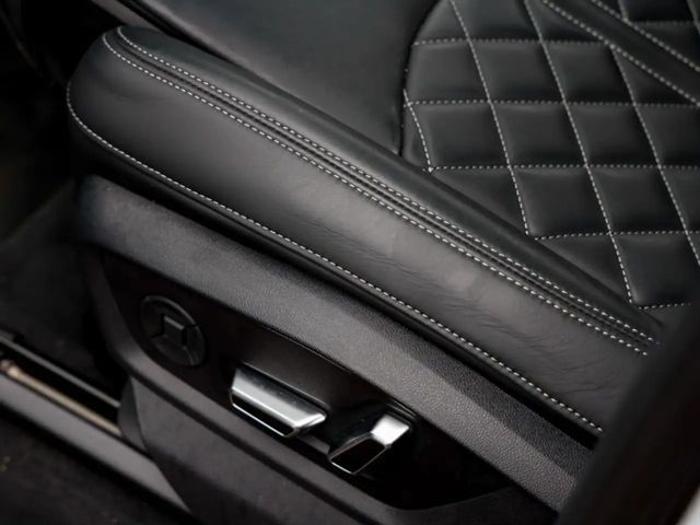 Audi SQ7 TFSI Laserl. AHK Pano HuD Sports.+ Softclose