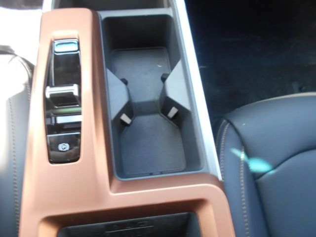 SsangYong Torres EVX TITANIUM Voll-Leder NAVI 360° Kamera