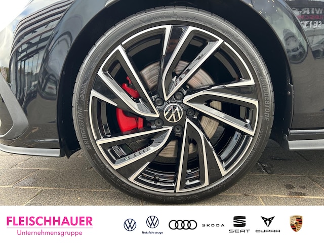 Volkswagen Golf 2.0 TSI DSG Golf VIII