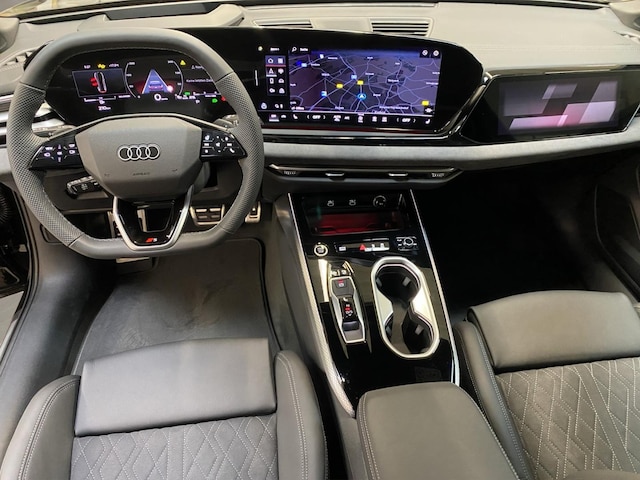 Audi A6 Avant Quattro S-Tronic