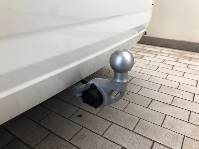 BMW 218 218i Active Tourer Sedan