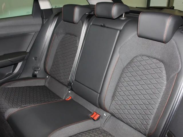 Seat Leon 1.5 eTSI DSG FR-lijn Sportstourer