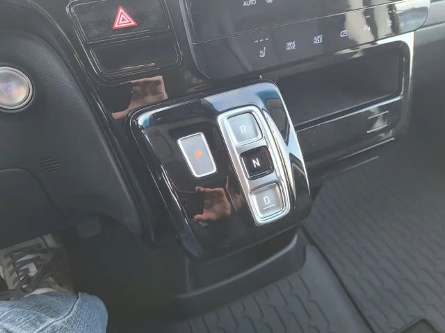 Hyundai Staria Van HEV Kastenwagen 1.6 T-GDi HEV l5hv1-P3