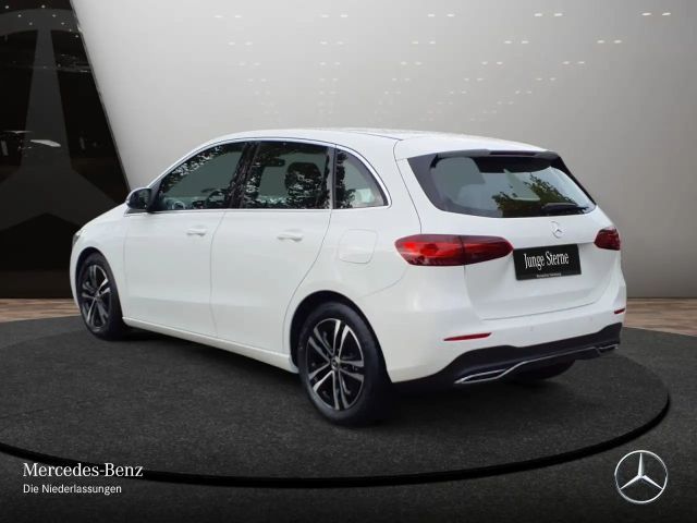 Mercedes-Benz B 200 Progressive Sedan