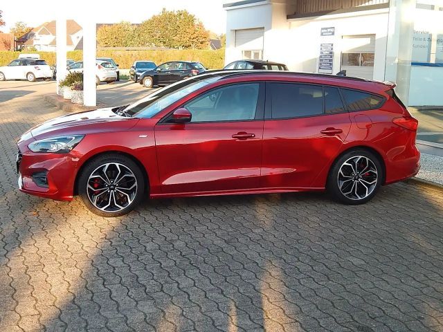 Ford Focus ST Line Wagon