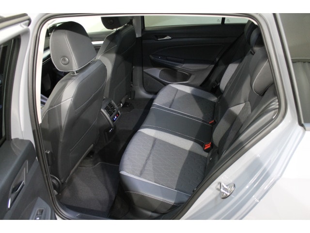 Volkswagen Golf 1.5 eTSI Golf VIII Variant