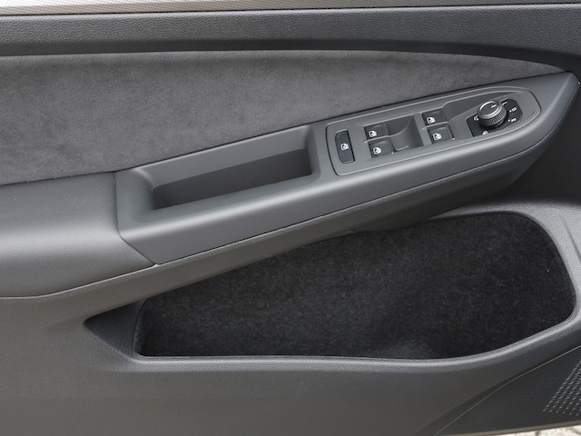 Volkswagen Golf 2.0 TDI DSG Golf VIII Style