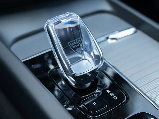 Volvo XC60 AWD Dark Plus Recharge T6