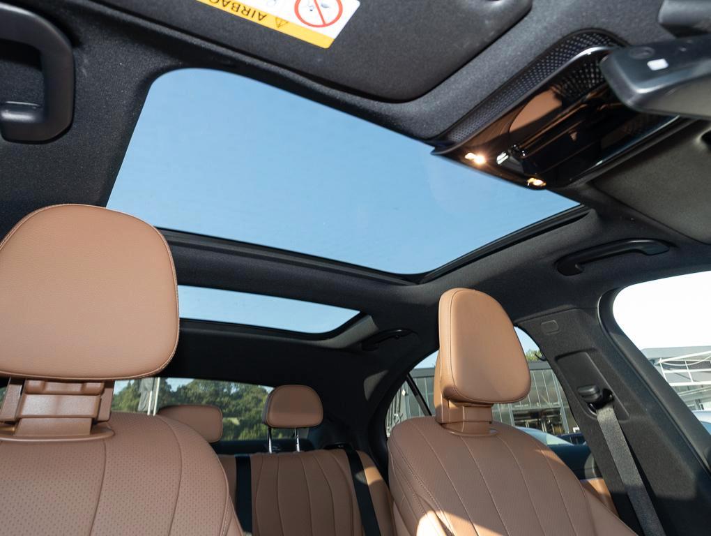 Mercedes-Benz E 200 Sedan