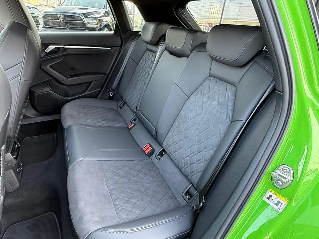 Audi RS3 Quattro S-Tronic Sedan