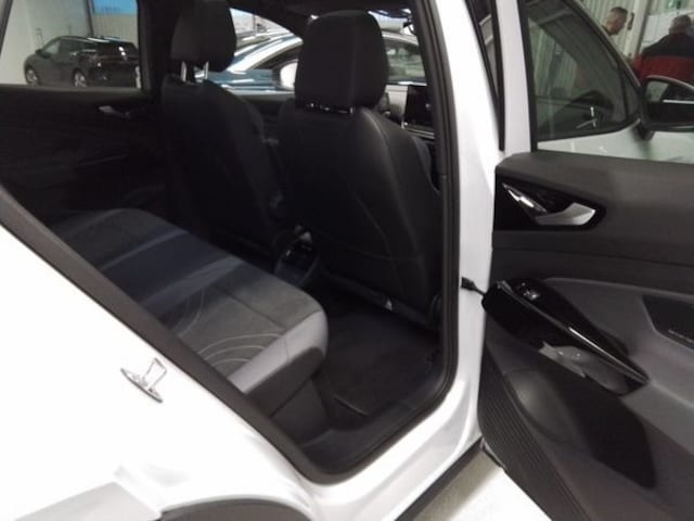 Volkswagen ID.5 286PS NP.70T AHK.PANO.HEAD-UP.AREA-VIEW.20 5JG.ACC