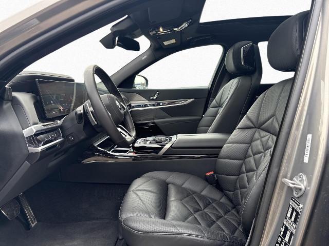 BMW 740 740d M-Sport Sedan xDrive