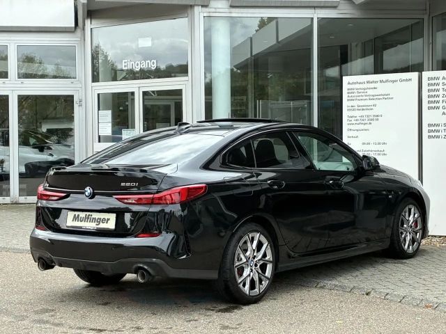 BMW 220 220i Coupé M-Sport