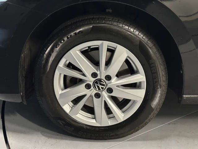 Volkswagen Touran 1.5 TSI DSG Family