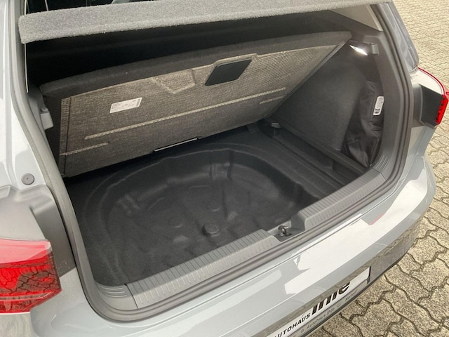 Volkswagen Golf 1.5 eTSI DSG Golf VIII