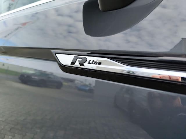 Volkswagen Touran 1.5 TSI DSG R-Line