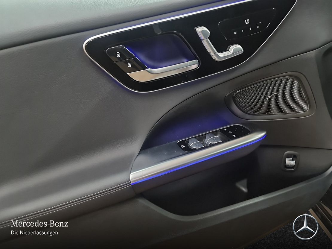 Mercedes-Benz C 180 AVANTGARDE Sedan