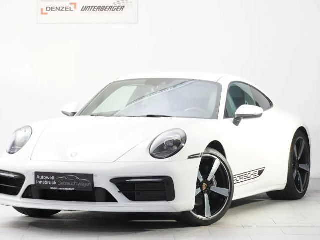 Porsche 911 992 Carrera Coupé