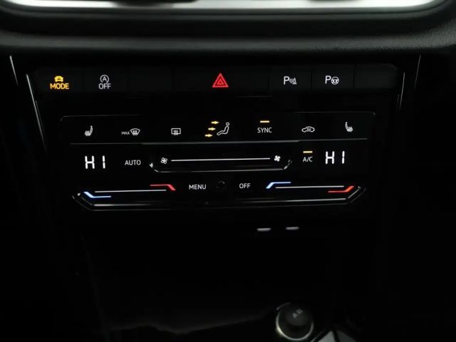 Volkswagen T-Roc 1.5 TSI DSG R-Line