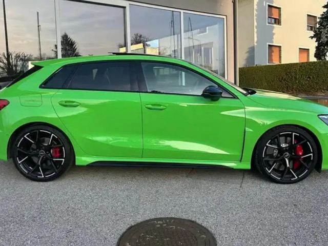 Audi RS3 Quattro S-Tronic Sedan