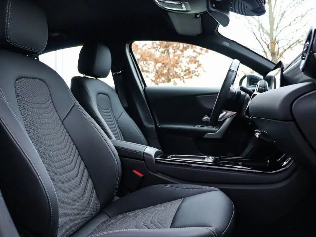 Mercedes-Benz A 180 Progressive