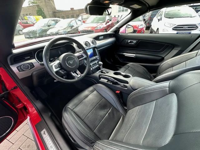 Ford Mustang Convertible