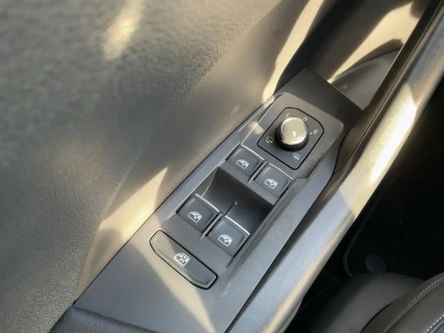 Volkswagen T-Cross 1.0 TSI R-Line