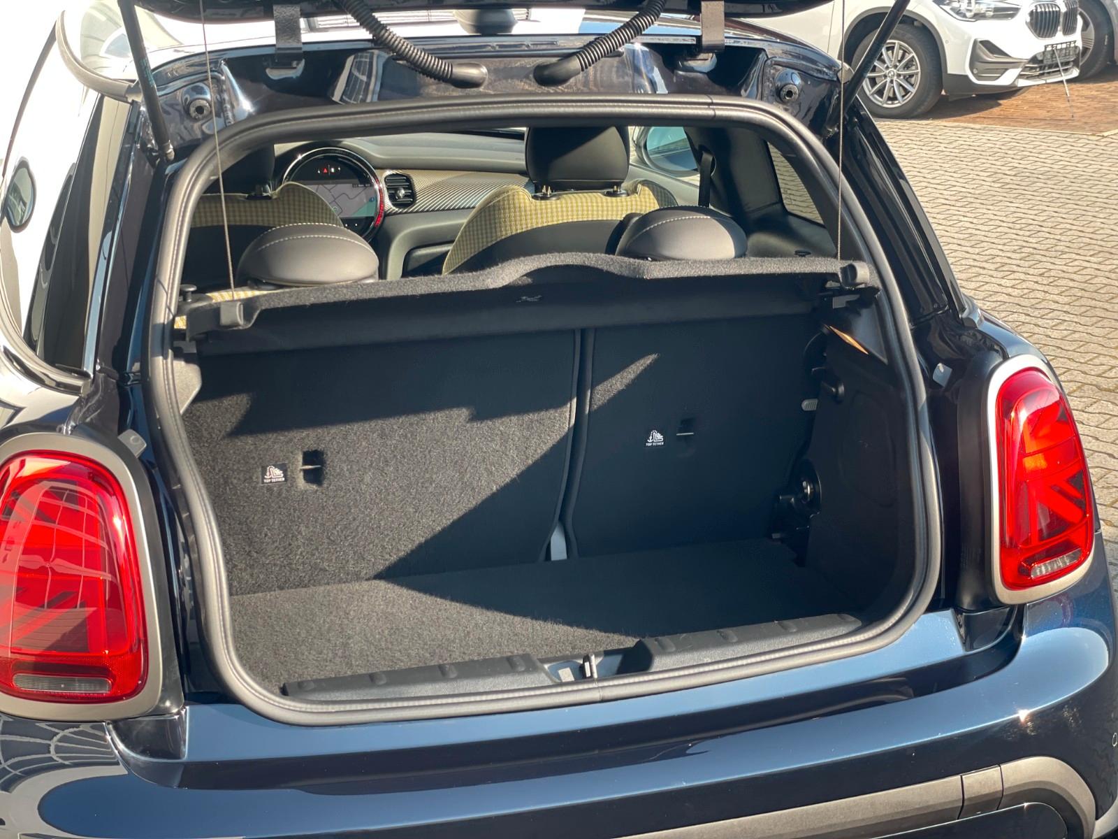 MINI Cooper *R E S O L U T E*  * E D I T I O N*