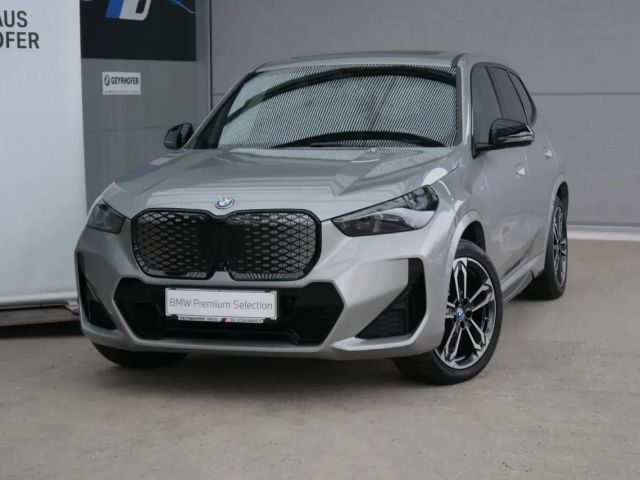 BMW iX1 xDrive30