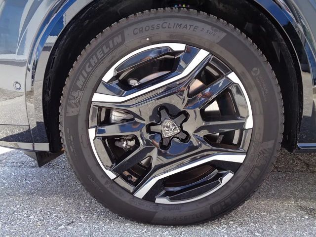 Peugeot E-5008 GT-Line