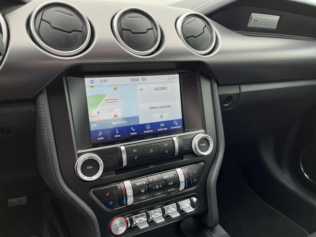 Ford Mustang Fastback GT 5.0 V8