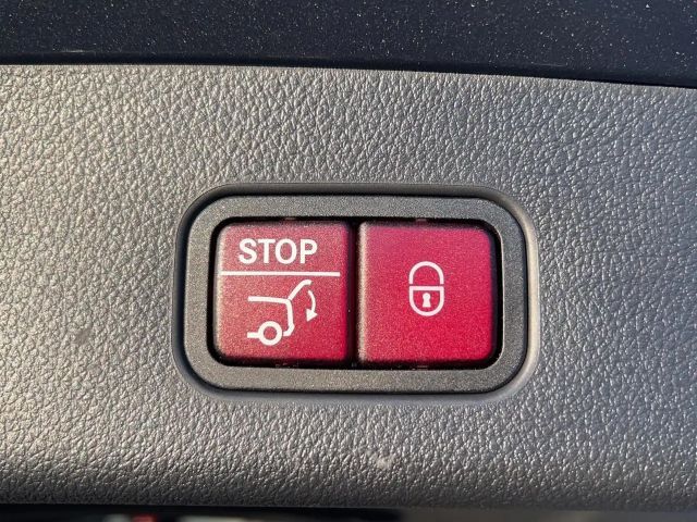 Mercedes-Benz GLC 300 AMG Line