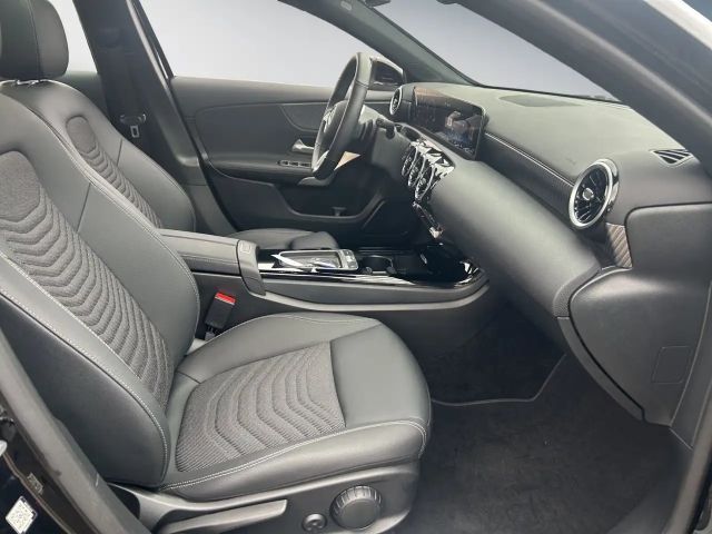 Mercedes-Benz A 180 Progressive