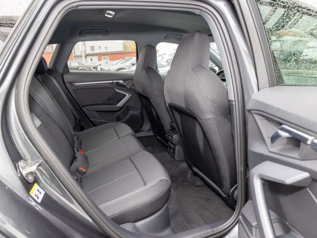 Audi A3 30 TFSI S-Line Sedan Sportback