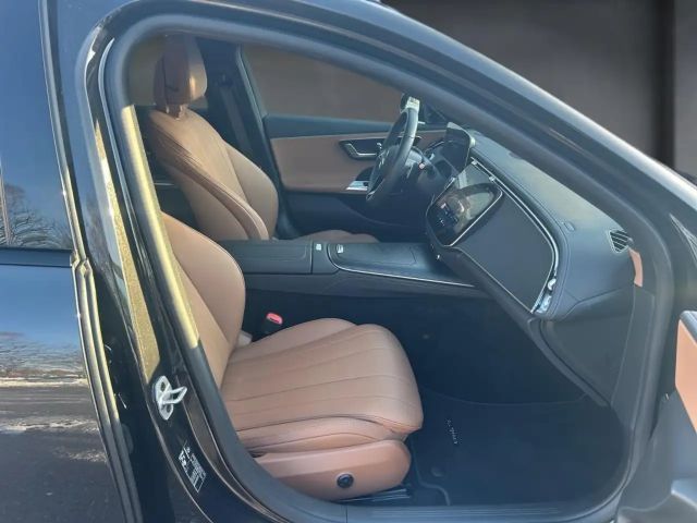 Mercedes-Benz E 220 4MATIC E 220 d Estate