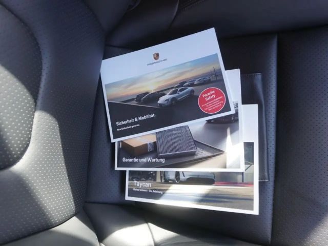 Porsche Taycan Cross Turismo Turbo