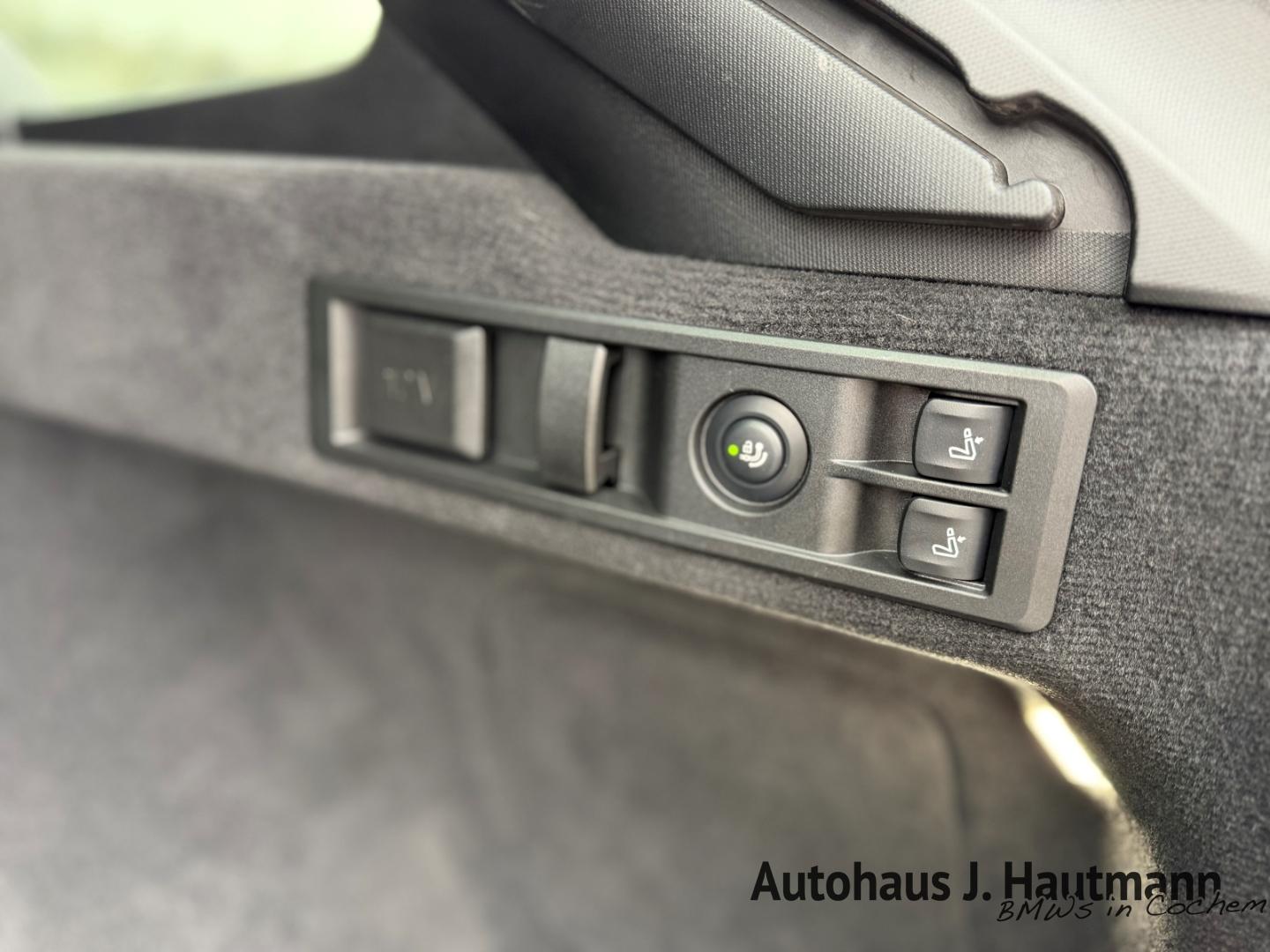 BMW 320 320d M-Sport Touring xDrive